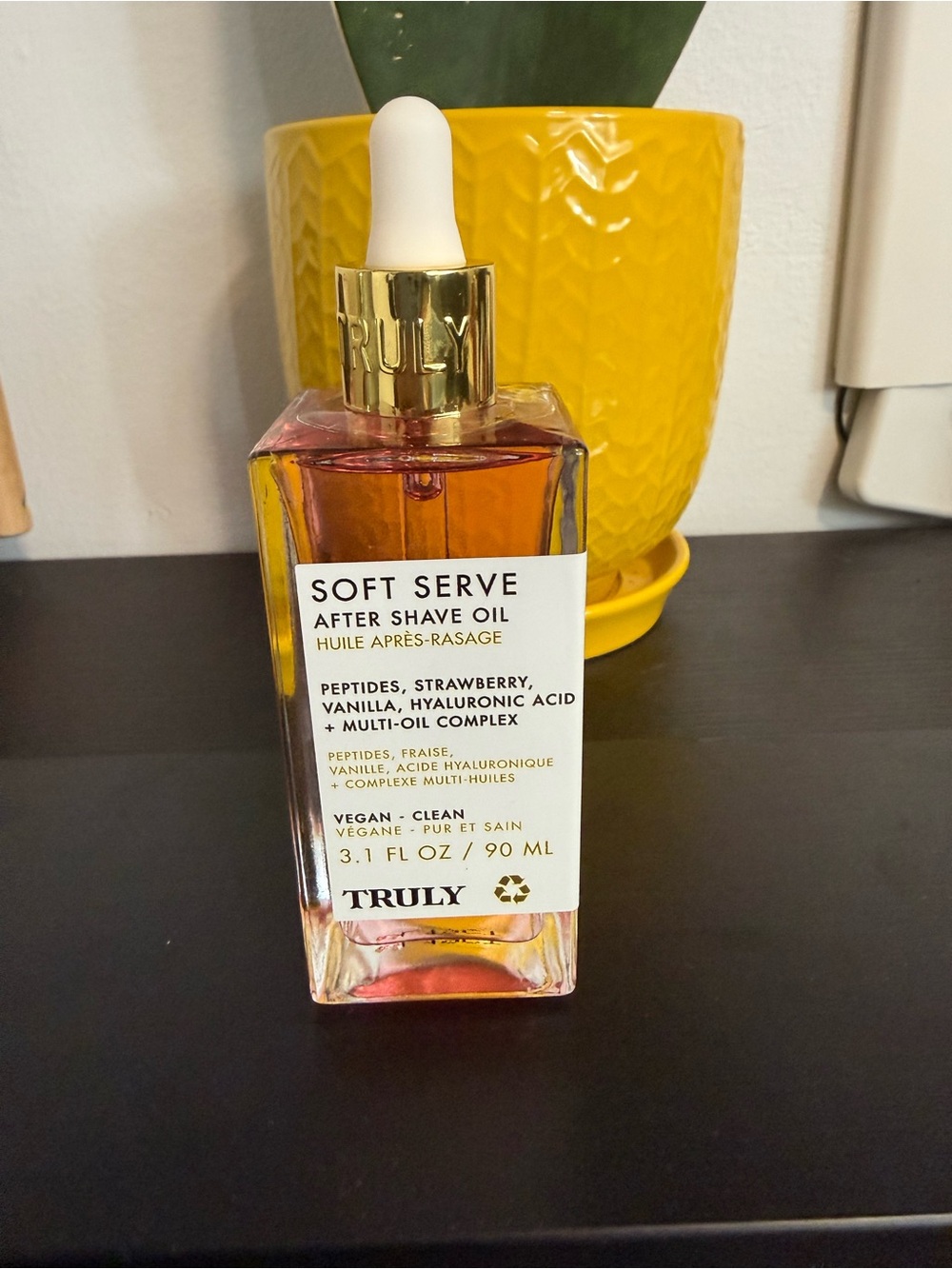 TRULY Soft Serve After Shave Oil - Strawberry Vanilla- New No box - Picture 1 of 1